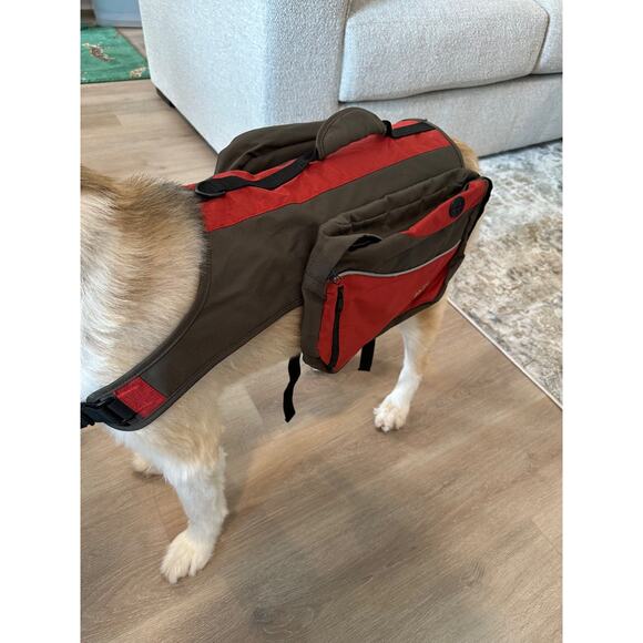 Henry and Clemmies Dog Backpack Red Size Large Snap Zipper Hiking Outdoors - Picture 9 of 9